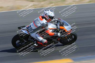 media/Apr-09-2023-SoCal Trackdays (Sun) [[333f347954]]/Turn 12 Inside (930am)/